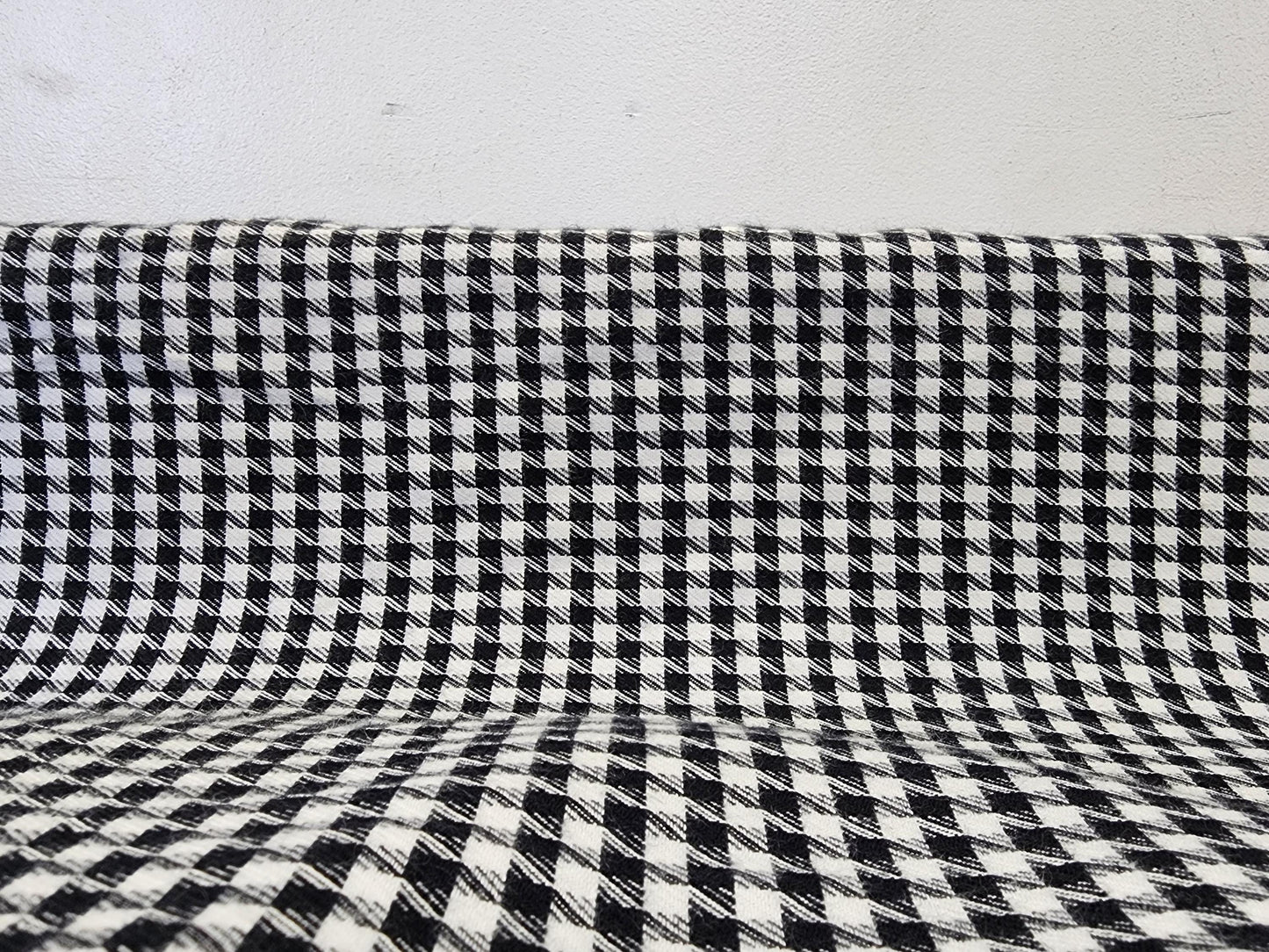black\white Houndstooth fabric 58 inches wide poly rayon sold by yard