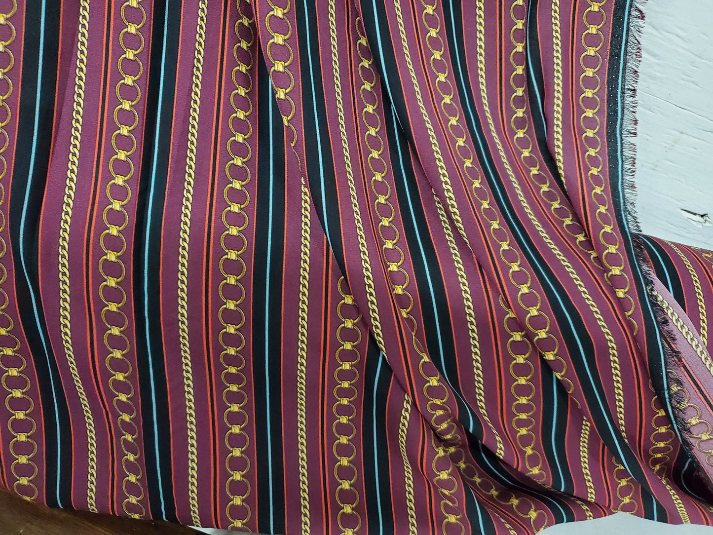 ad chiffon/Georgette 58 inches wide chains design fabric by yard